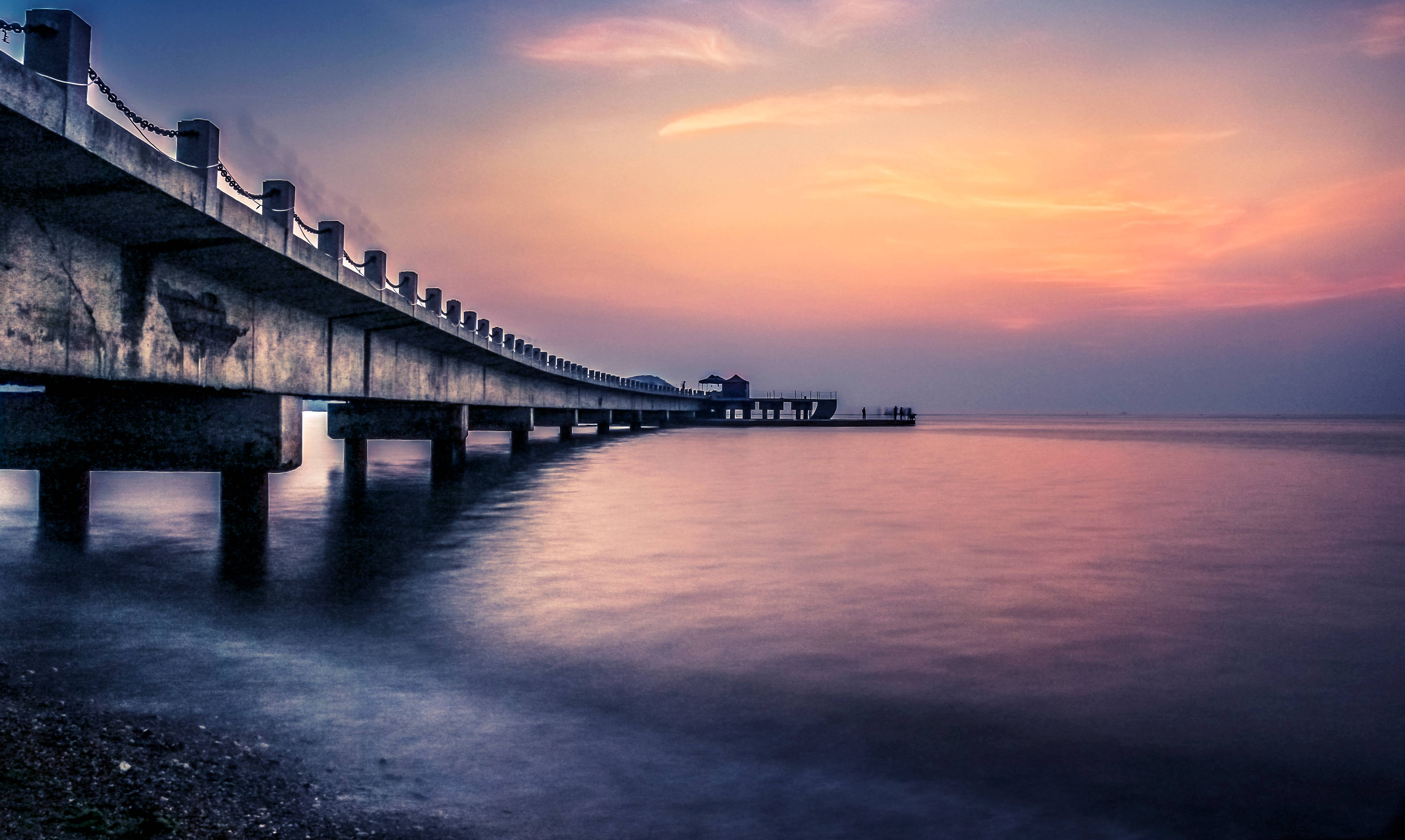 世界和平公园南桥一景(1)