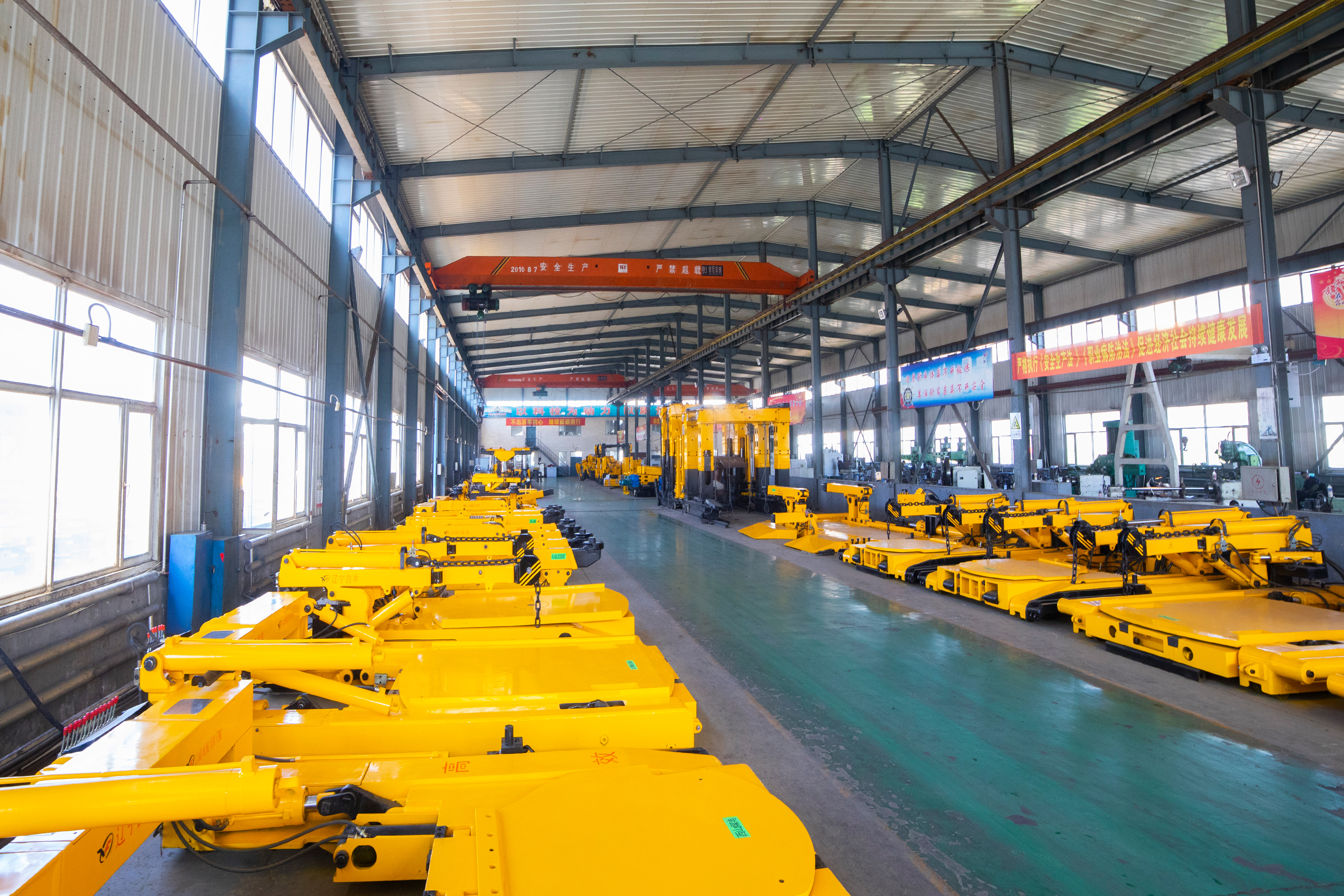 辽宁鑫丰矿业(集团)有限公司车间 Workshop of Liaoning Xinfeng Mining (Group) Co., Ltd