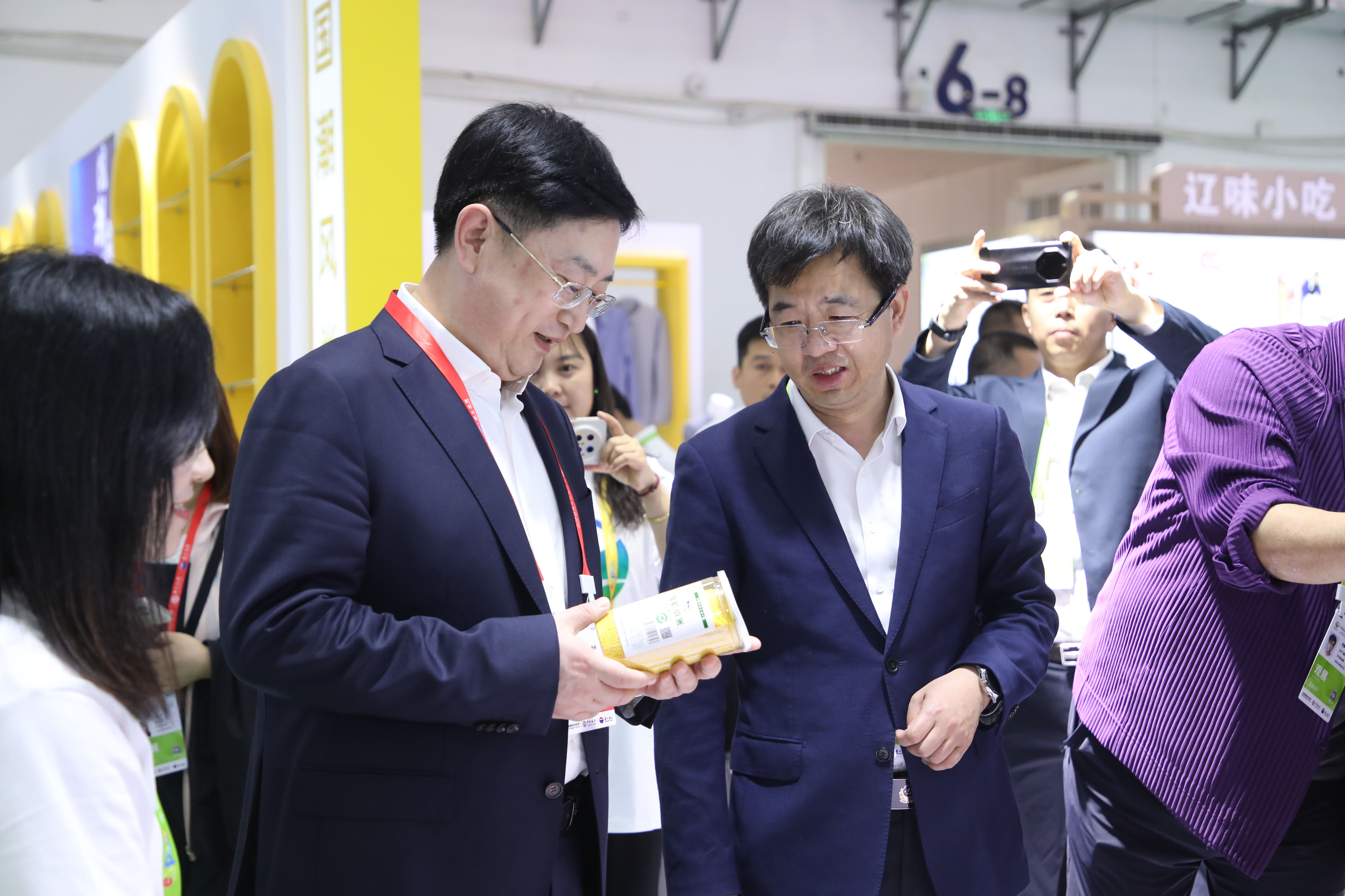 辽宁五大名品矩阵精彩亮相第五届中国国际消费品博览会